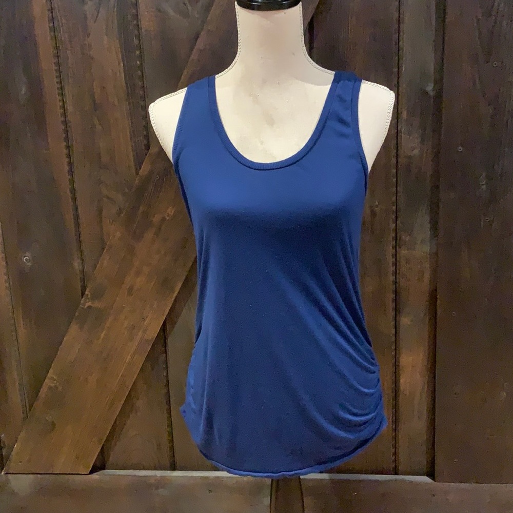 Gap blue sleeveless top